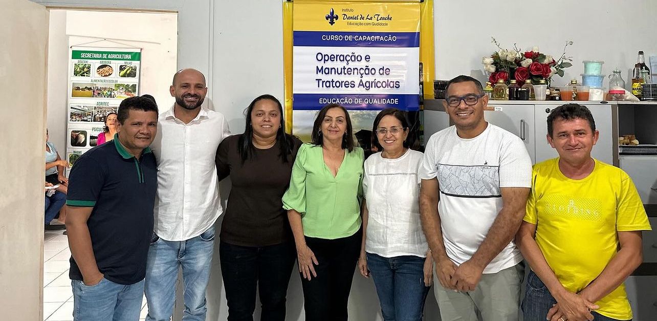 Prefeitura de Colinas realiza Curso de Capacitação e Manutenção de Máquinas pesadas para técnicos do município